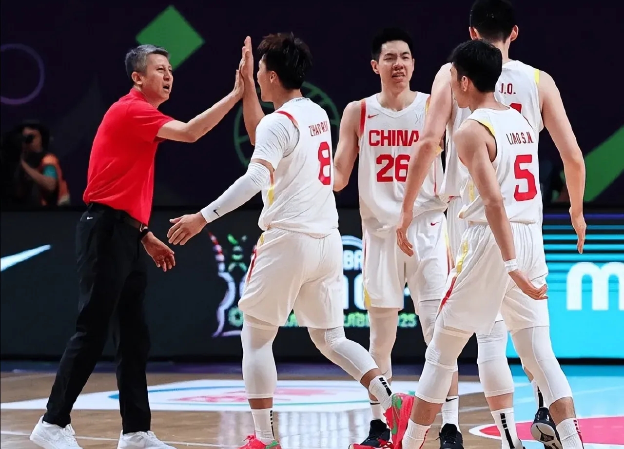 重磅！赛前金州勇士备战CBA季后赛今晚菲尼克斯太阳备战CBA常规赛，风云突变山东男篮冲刺阶段扳平良机的简单介绍天博官方入口