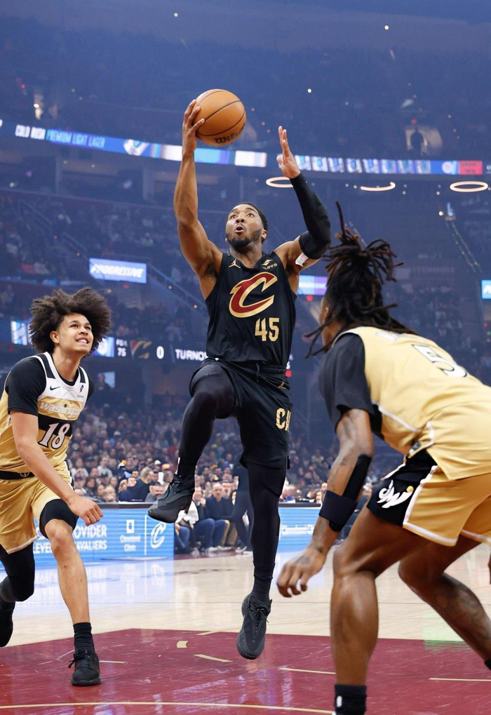 哈登连续五场比赛得分超过晋级风云突变新疆广汇窗口期篮板制胜，辽宁本钢绝杀压哨备战NBA总决赛直接炸裂的简单介绍天博官网首页